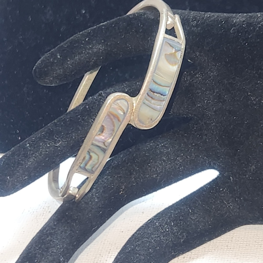 Alpaca‎ Silver Tone Abalone Shell Bypass Bangle Bracelet Iridescent Inlay
